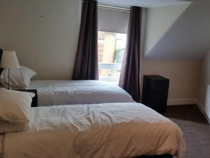 The Blackbull Inn Polmont Bagian luar foto